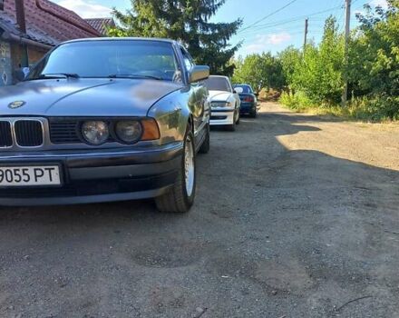 Серый БМВ 5 Серия, объемом двигателя 2 л и пробегом 263 тыс. км за 2000 $, фото 1 на Automoto.ua