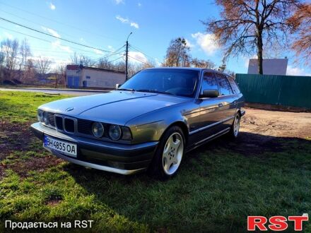 Сірий БМВ 5 Серія, об'ємом двигуна 2 л та пробігом 333 тис. км за 3200 $, фото 1 на Automoto.ua