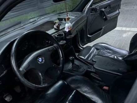 Серый БМВ 5 Серия, объемом двигателя 2.5 л и пробегом 420 тыс. км за 2500 $, фото 1 на Automoto.ua