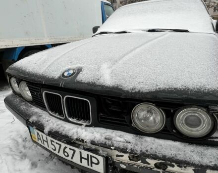 Серый БМВ 5 Серия, объемом двигателя 2.5 л и пробегом 250 тыс. км за 1150 $, фото 1 на Automoto.ua