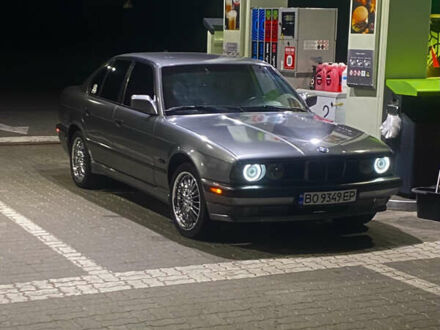 БМВ 5 Серія 1992 у Яремче на Automoto.ua Сірий БМВ 5 Серія, об'ємом двигуна 2.5 л та пробігом 380 тис. км за 2800 $, фото 1 на Automoto.ua