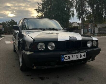 Сірий БМВ 5 Серія, об'ємом двигуна 2 л та пробігом 300 тис. км за 1800 $, фото 1 на Automoto.ua