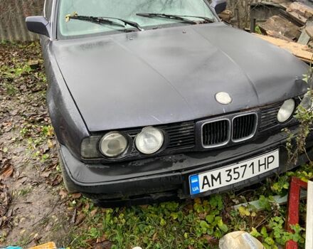 Сірий БМВ 5 Серія, об'ємом двигуна 2 л та пробігом 300 тис. км за 600 $, фото 1 на Automoto.ua