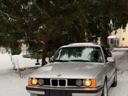 Сірий БМВ 5 Серія, об'ємом двигуна 2.5 л та пробігом 400 тис. км за 1800 $, фото 1 на Automoto.ua