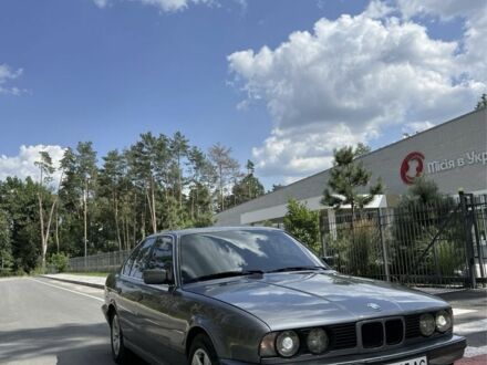 Серый БМВ 5 Серия, объемом двигателя 2 л и пробегом 370 тыс. км за 2700 $, фото 1 на Automoto.ua
