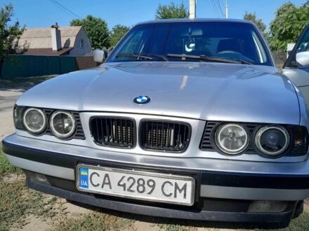 Серый БМВ 5 Серия, объемом двигателя 2 л и пробегом 175 тыс. км за 3200 $, фото 1 на Automoto.ua