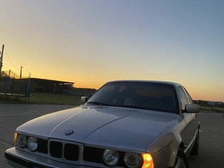 Серый БМВ 5 Серия, объемом двигателя 2 л и пробегом 480 тыс. км за 2700 $, фото 1 на Automoto.ua