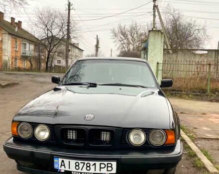 Серый БМВ 5 Серия, объемом двигателя 2.5 л и пробегом 500 тыс. км за 2500 $, фото 1 на Automoto.ua