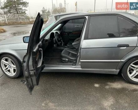 Сірий БМВ 5 Серія, об'ємом двигуна 3 л та пробігом 390 тис. км за 4800 $, фото 1 на Automoto.ua