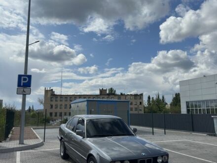 БМВ 5 Серия 1994 в Кривом Роге на Automoto.ua Серый БМВ 5 Серия, объемом двигателя 2.5 л и пробегом 300 тыс. км за 3000 $, фото 1 на Automoto.ua