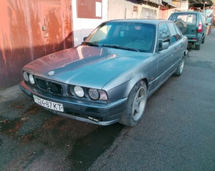 Серый БМВ 5 Серия, объемом двигателя 0 л и пробегом 999 тыс. км за 850 $, фото 1 на Automoto.ua