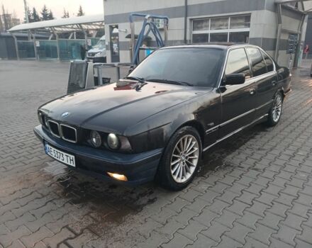 Сірий БМВ 5 Серія, об'ємом двигуна 2.5 л та пробігом 399 тис. км за 2500 $, фото 1 на Automoto.ua