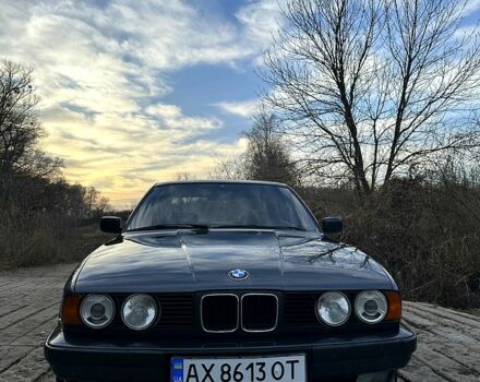 Серый БМВ 5 Серия, объемом двигателя 2 л и пробегом 297 тыс. км за 4000 $, фото 1 на Automoto.ua