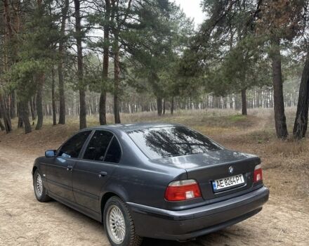 Серый БМВ 5 Серия, объемом двигателя 2.5 л и пробегом 230 тыс. км за 2900 $, фото 1 на Automoto.ua