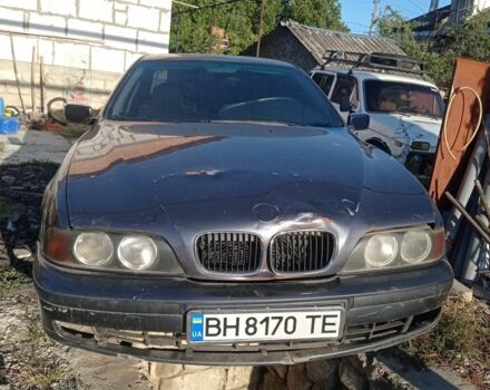 Сірий БМВ 5 Серія, об'ємом двигуна 2 л та пробігом 300 тис. км за 1500 $, фото 1 на Automoto.ua