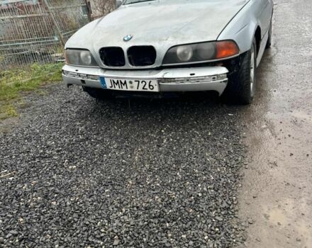 Серый БМВ 5 Серия, объемом двигателя 2 л и пробегом 271 тыс. км за 800 $, фото 1 на Automoto.ua