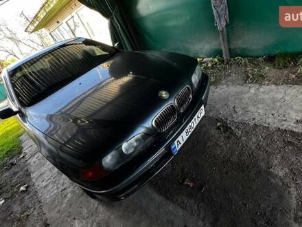 Серый БМВ 5 Серия, объемом двигателя 3.5 л и пробегом 300 тыс. км за 3800 $, фото 1 на Automoto.ua