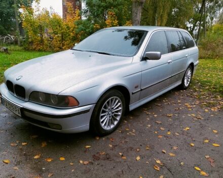 Серый БМВ 5 Серия, объемом двигателя 2.5 л и пробегом 400 тыс. км за 2750 $, фото 1 на Automoto.ua