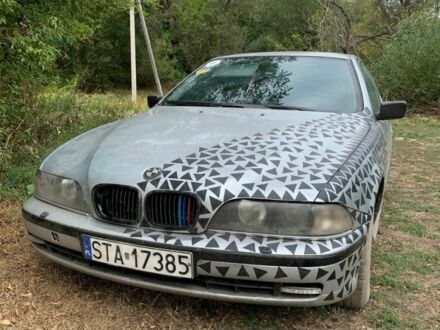 БМВ 5 Серія 1998 у Подільськ (Котовськ) на Automoto.ua Сірий БМВ 5 Серія, об'ємом двигуна 2.5 л та пробігом 350 тис. км за 1651 $, фото 1 на Automoto.ua
