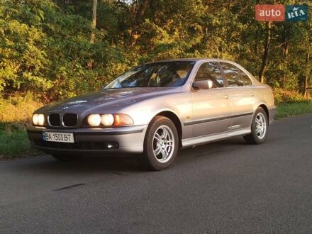 БМВ 5 Серия 1998 в Светловдске на Automoto.ua Серый БМВ 5 Серия, объемом двигателя 3.5 л и пробегом 348 тыс. км за 3700 $, фото 1 на Automoto.ua