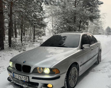 Серый БМВ 5 Серия, объемом двигателя 3.5 л и пробегом 400 тыс. км за 4650 $, фото 1 на Automoto.ua