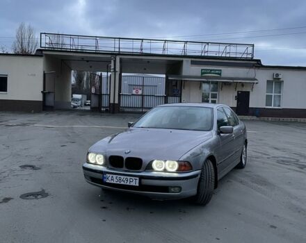 Серый БМВ 5 Серия, объемом двигателя 2.5 л и пробегом 395 тыс. км за 3600 $, фото 1 на Automoto.ua