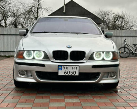 Серый БМВ 5 Серия, объемом двигателя 3 л и пробегом 380 тыс. км за 5000 $, фото 1 на Automoto.ua