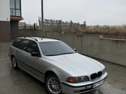 Серый БМВ 5 Серия, объемом двигателя 2.9 л и пробегом 350 тыс. км за 2950 $, фото 1 на Automoto.ua