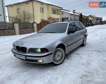 Сірий БМВ 5 Серія, об'ємом двигуна 2.93 л та пробігом 327 тис. км за 4600 $, фото 1 на Automoto.ua