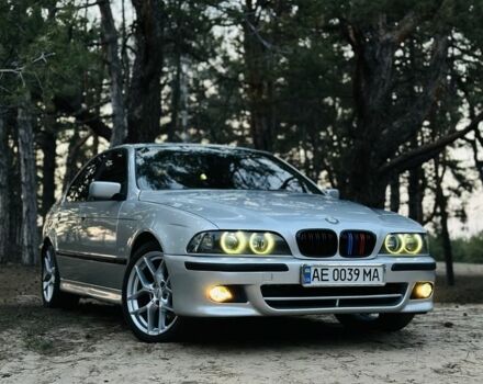 Серый БМВ 5 Серия, объемом двигателя 3 л и пробегом 300 тыс. км за 5900 $, фото 1 на Automoto.ua