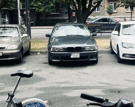 Сірий БМВ 5 Серія, об'ємом двигуна 2.8 л та пробігом 400 тис. км за 2700 $, фото 1 на Automoto.ua