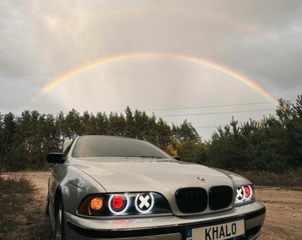 Серый БМВ 5 Серия, объемом двигателя 3 л и пробегом 440 тыс. км за 5602 $, фото 1 на Automoto.ua