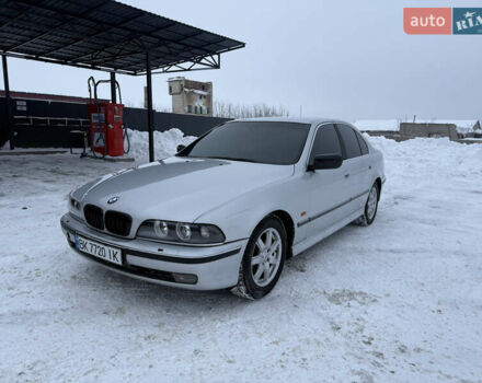 Серый БМВ 5 Серия, объемом двигателя 2.5 л и пробегом 410 тыс. км за 3800 $, фото 1 на Automoto.ua