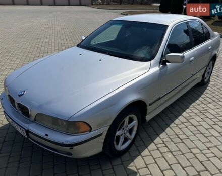 Серый БМВ 5 Серия, объемом двигателя 3 л и пробегом 460 тыс. км за 3250 $, фото 1 на Automoto.ua