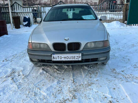 Серый БМВ 5 Серия, объемом двигателя 2.49 л и пробегом 369 тыс. км за 2999 $, фото 1 на Automoto.ua