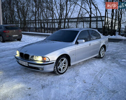 Серый БМВ 5 Серия, объемом двигателя 4.4 л и пробегом 300 тыс. км за 4499 $, фото 1 на Automoto.ua