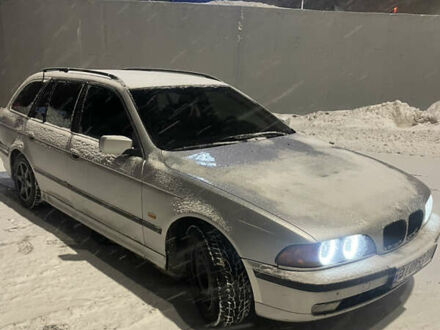 Серый БМВ 5 Серия, объемом двигателя 1.95 л и пробегом 500 тыс. км за 3000 $, фото 1 на Automoto.ua