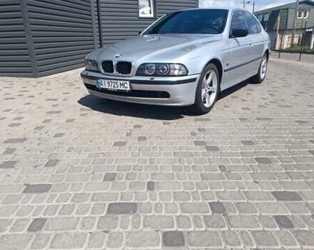 Серый БМВ 5 Серия, объемом двигателя 1.95 л и пробегом 329 тыс. км за 4500 $, фото 1 на Automoto.ua