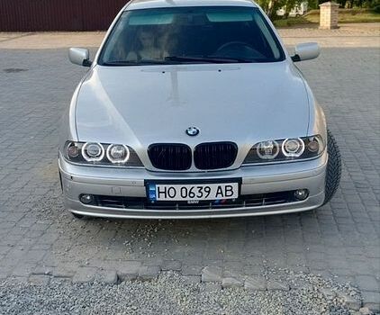 Серый БМВ 5 Серия, объемом двигателя 1.99 л и пробегом 300 тыс. км за 3000 $, фото 1 на Automoto.ua