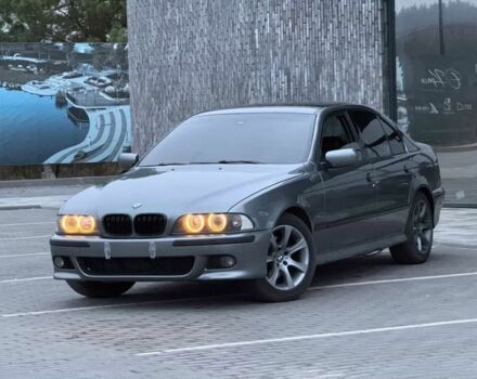 Серый БМВ 5 Серия, объемом двигателя 3.5 л и пробегом 250 тыс. км за 3800 $, фото 1 на Automoto.ua