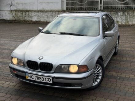 Серый БМВ 5 Серия, объемом двигателя 3 л и пробегом 300 тыс. км за 3300 $, фото 1 на Automoto.ua