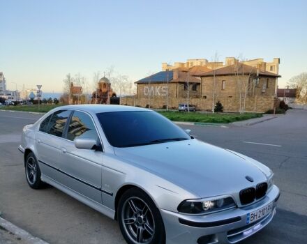 Серый БМВ 5 Серия, объемом двигателя 2.5 л и пробегом 499 тыс. км за 4500 $, фото 1 на Automoto.ua