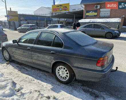 Серый БМВ 5 Серия, объемом двигателя 2.5 л и пробегом 300 тыс. км за 3000 $, фото 1 на Automoto.ua