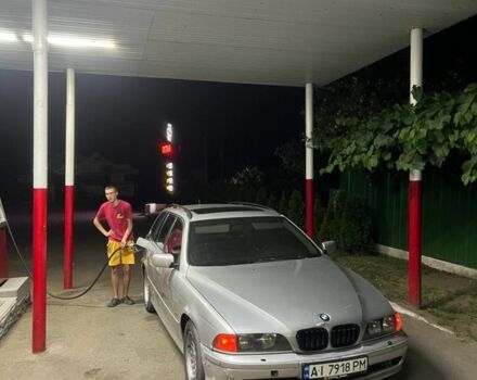 Серый БМВ 5 Серия, объемом двигателя 2.5 л и пробегом 350 тыс. км за 2500 $, фото 1 на Automoto.ua