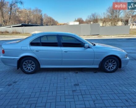 Серый БМВ 5 Серия, объемом двигателя 2.2 л и пробегом 345 тыс. км за 5000 $, фото 1 на Automoto.ua