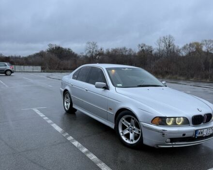 Серый БМВ 5 Серия, объемом двигателя 0 л и пробегом 320 тыс. км за 3200 $, фото 1 на Automoto.ua