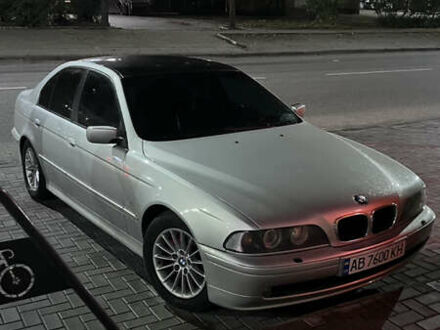 Серый БМВ 5 Серия, объемом двигателя 2.5 л и пробегом 300 тыс. км за 4800 $, фото 1 на Automoto.ua