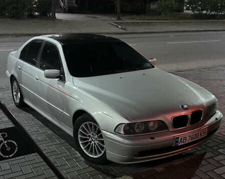 Сірий БМВ 5 Серія, об'ємом двигуна 2.5 л та пробігом 300 тис. км за 4800 $, фото 1 на Automoto.ua