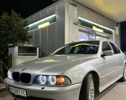 Серый БМВ 5 Серия, объемом двигателя 3 л и пробегом 300 тыс. км за 3500 $, фото 1 на Automoto.ua