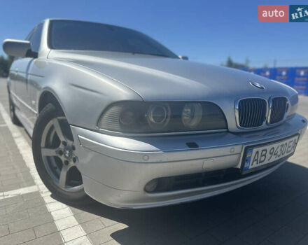 БМВ 5 Серия 2001 в Виннице на Automoto.ua Серый БМВ 5 Серия, объемом двигателя 2.5 л и пробегом 315 тыс. км за 5100 $, фото 1 на Automoto.ua